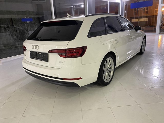 Audi A4 Avant S-line 2.0TDI 150cv