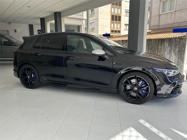Golf 8 R