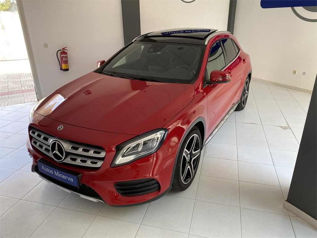 italiano Orador carrera Mercedes GLA 200 AMG de segunda mano en Bertamiráns