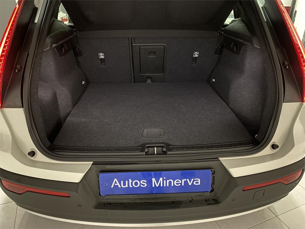 Foto 12 Volvo XC40 4AWD
