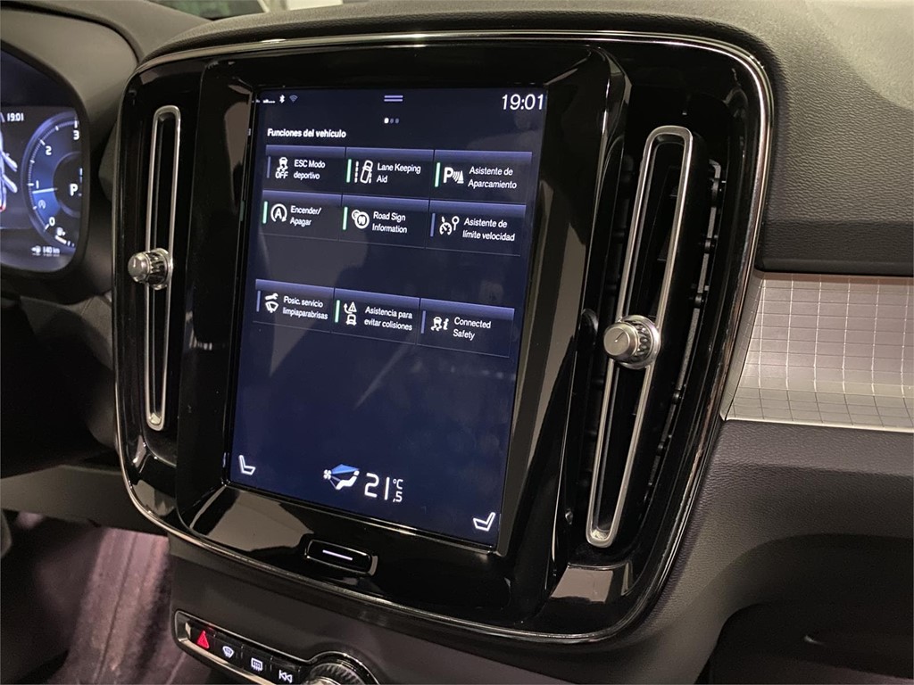 Foto 6 Volvo XC40 4AWD