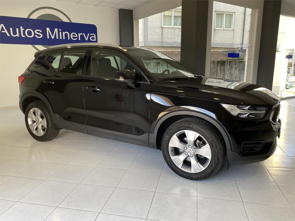 Foto 4 Volvo XC40 Momentum