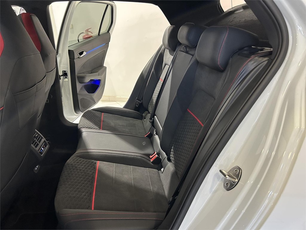 Foto 5 VW GOLF GTI CLUBSPORT 
