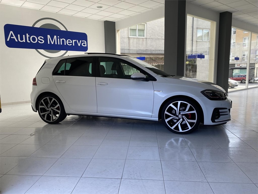 vecino Asistente Chillido Volkswagen - VW Golf GTI de segunda mano en Bertamiráns