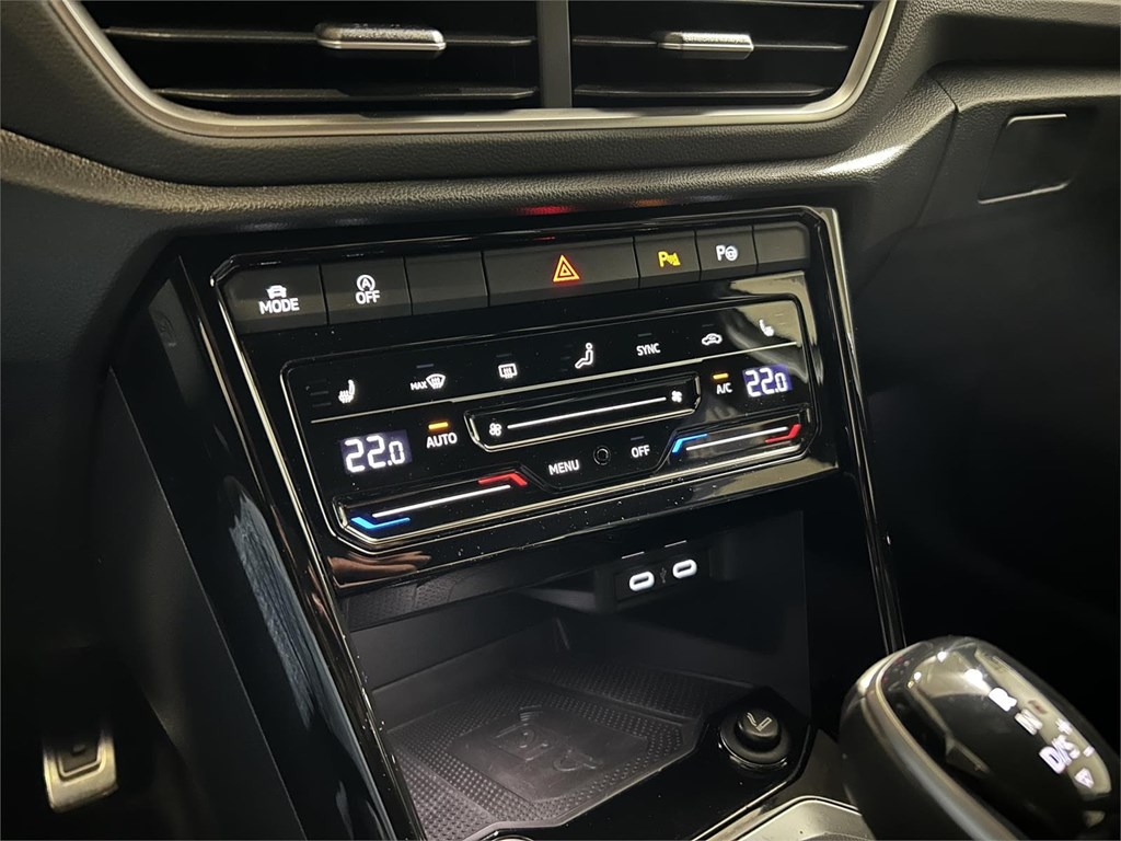 Foto 13 VW T ROC R-LINE